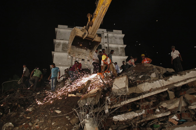 Mumbai building collapse