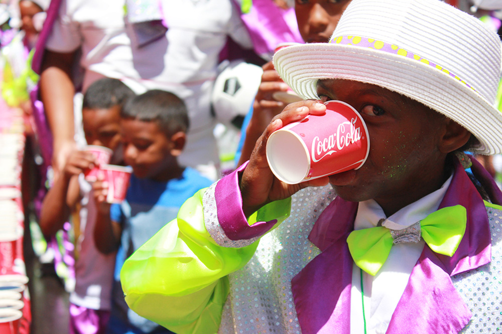Dutch farmers began growing produce to feed the sailors from the Dutch East India Company, who used Cape Town for refreshment stops starting in 1652. Settlers used slaves captured in the East Indies for labour. Although they did not enslave the local Khoikhoi population, over time their settlements destroyed the Khoi people.