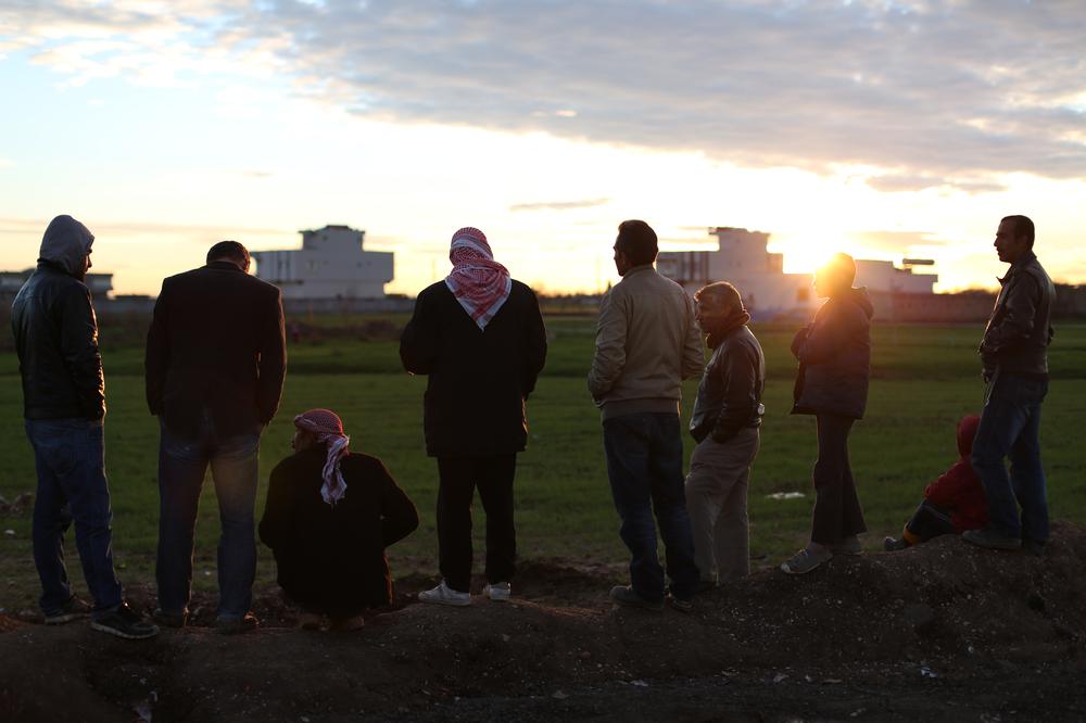 <p><strong><span style="color: #222222; font-family: arial, sans-serif;">More than 190,000 Syrians from Kobane have escaped to neighbouring Turkey. </span></strong></p>