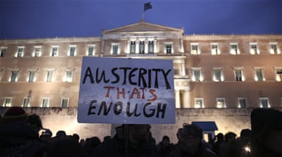 Pro-government protesters gather in front of parliament  [AP]