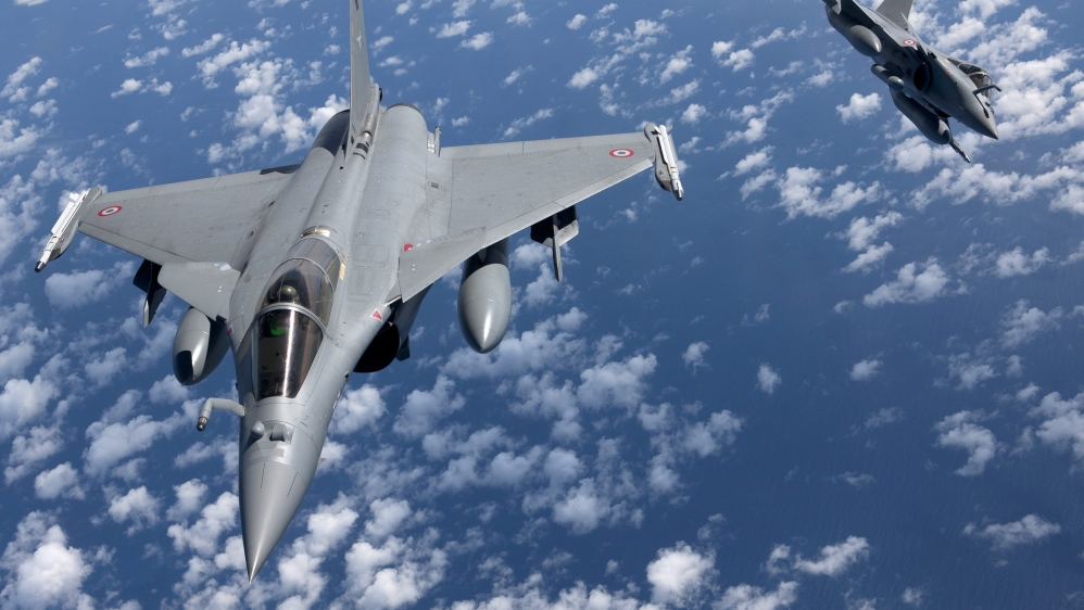 France launches airstrikes against Islamic State in Syria