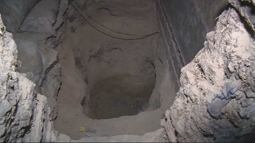 Tunnelling under an ISIL commander''s house