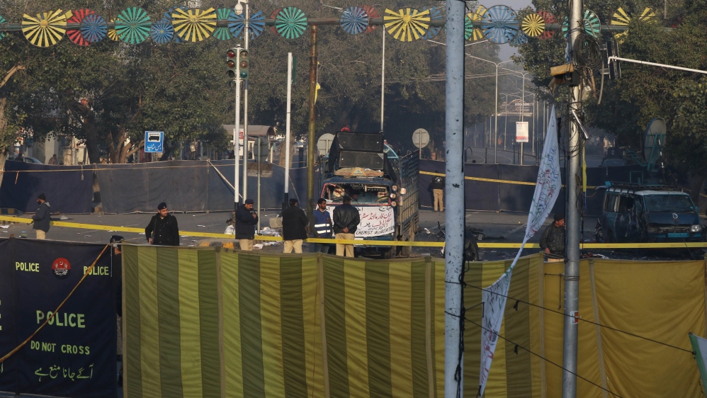 Suicide bomb blast killed 13 people in Lahore