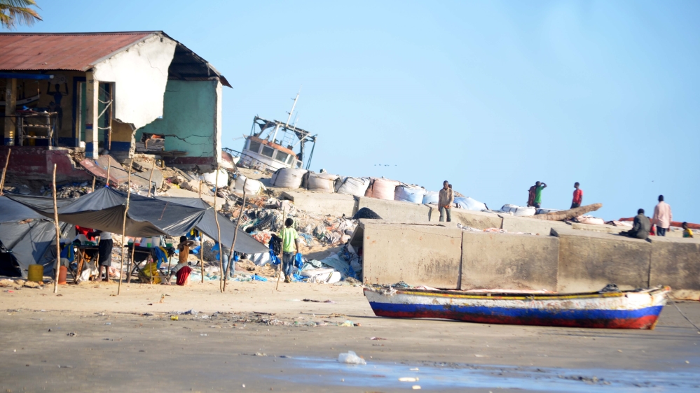 A house destroyed by a strong wave in Beira-Photo by Andrew Mambondiyani