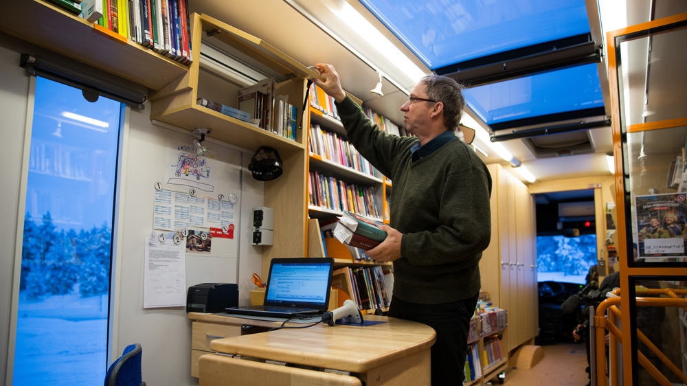 Reading North: Oula in the mobile library