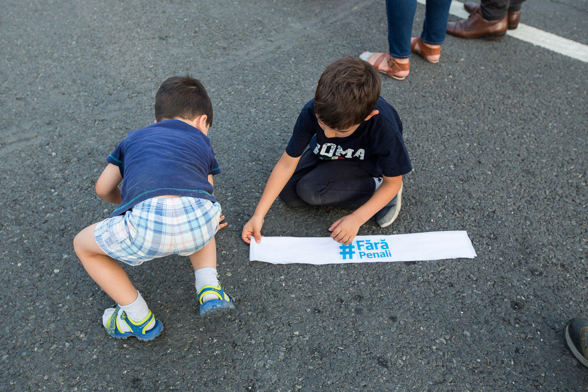 2. “People have families and jobs. It is hard and tiring to protest as frequently as it would be necessary over such a long period of time”, said Valentina, a protester from Bucharest. “I have been at