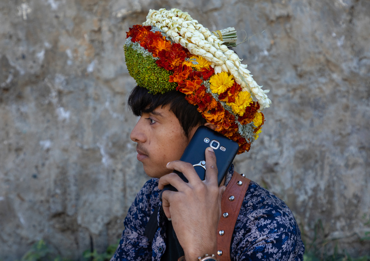 The flower men of Saudi Arabia [Eric Lafforgue/AlJazeera]