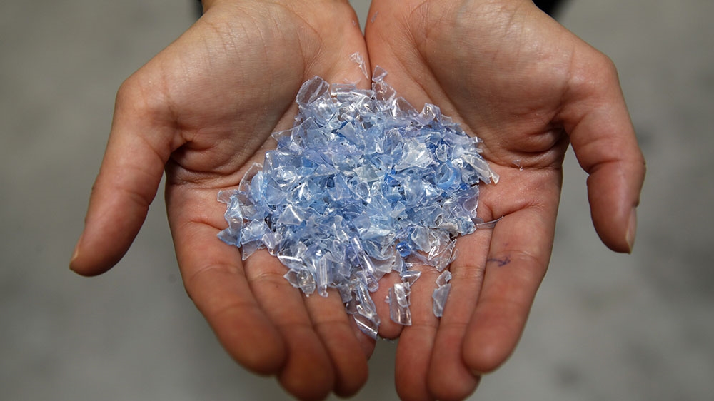 BBG gound plastic flakes in Swiss factory (Susty feature)