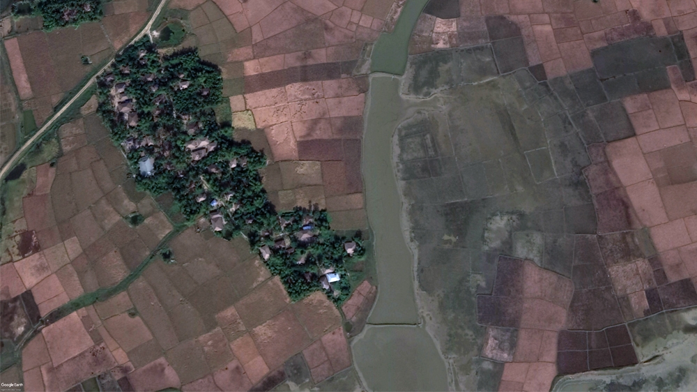 Satellite images of Maw village in Rakhine State show buildings that remained standing after the 2017 violence, were razed by April 2018. Source: International Cyber Policy Centre, ASPI.