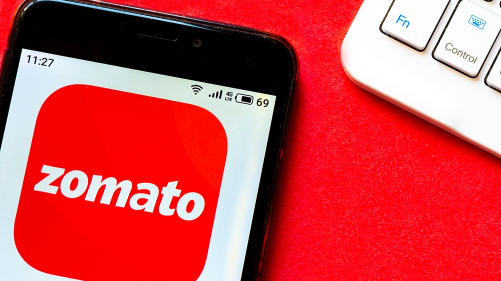 UKRAINE - 2020/05/02: In this photo illustration a Zomato logo seen displayed on a smartphone. (Photo Illustration by Igor Golovniov/SOPA Images/LightRocket via Getty Images)