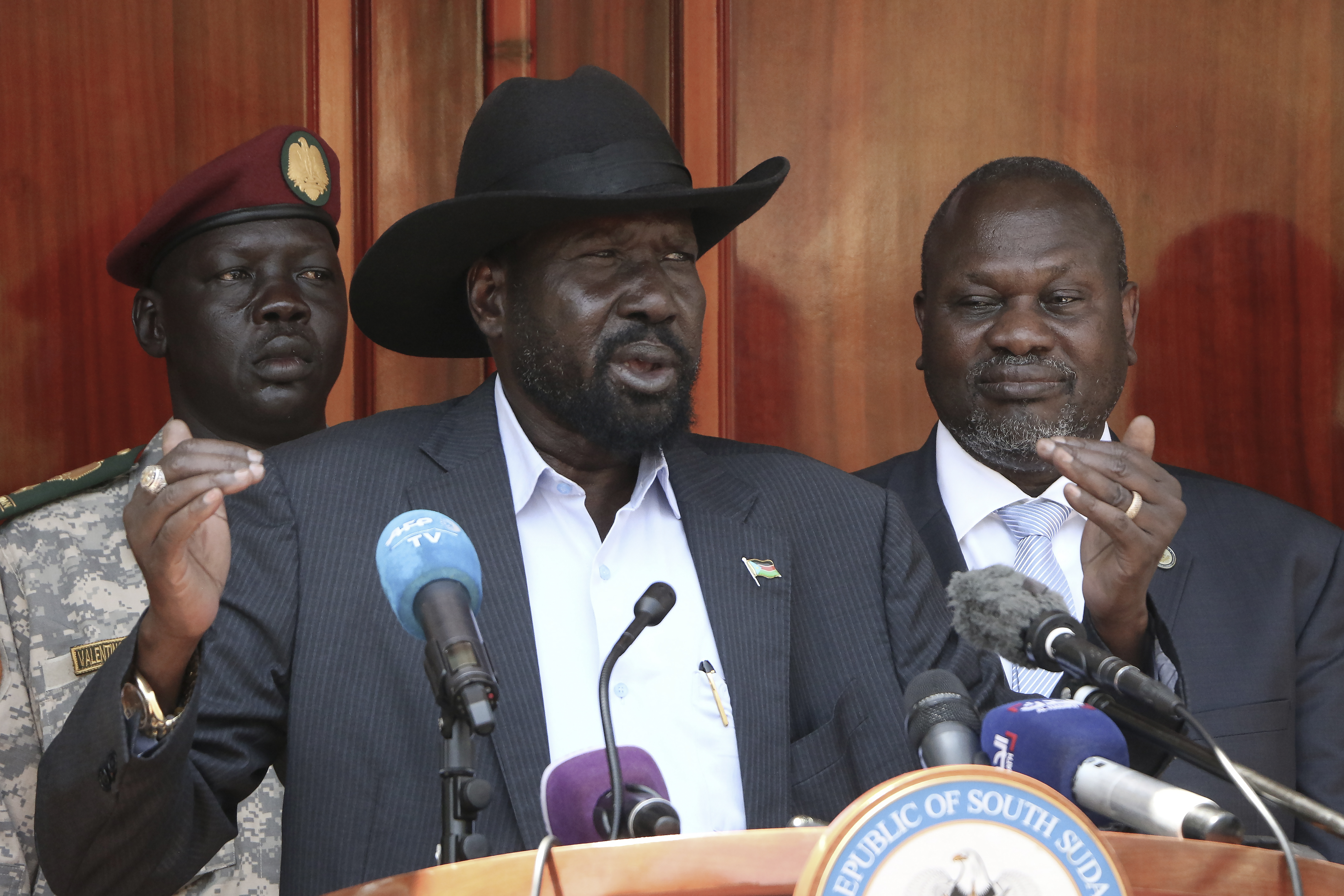 The report by the UN Commission on Human Rights in South Sudan came six days after President Salva Kiir fired the country&#39;s finance minister, the head of the tax-gathering National Revenue Authority as well as the director of the state-owned oil company [AFP]