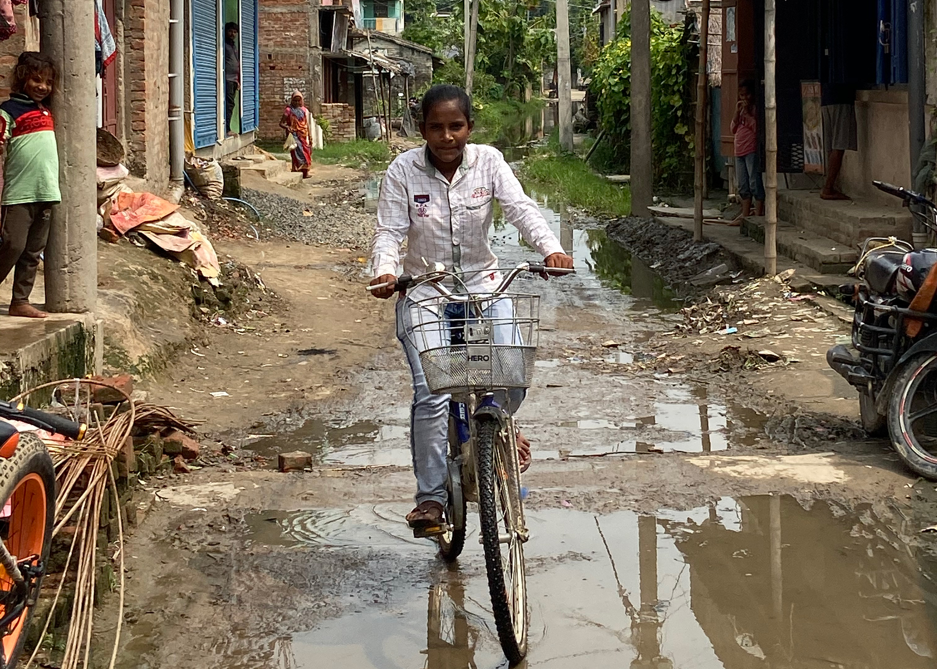 Jyoti&#39;s story of determination caught the imagination of people across the country [Chinki Sinha/Al Jazeera]