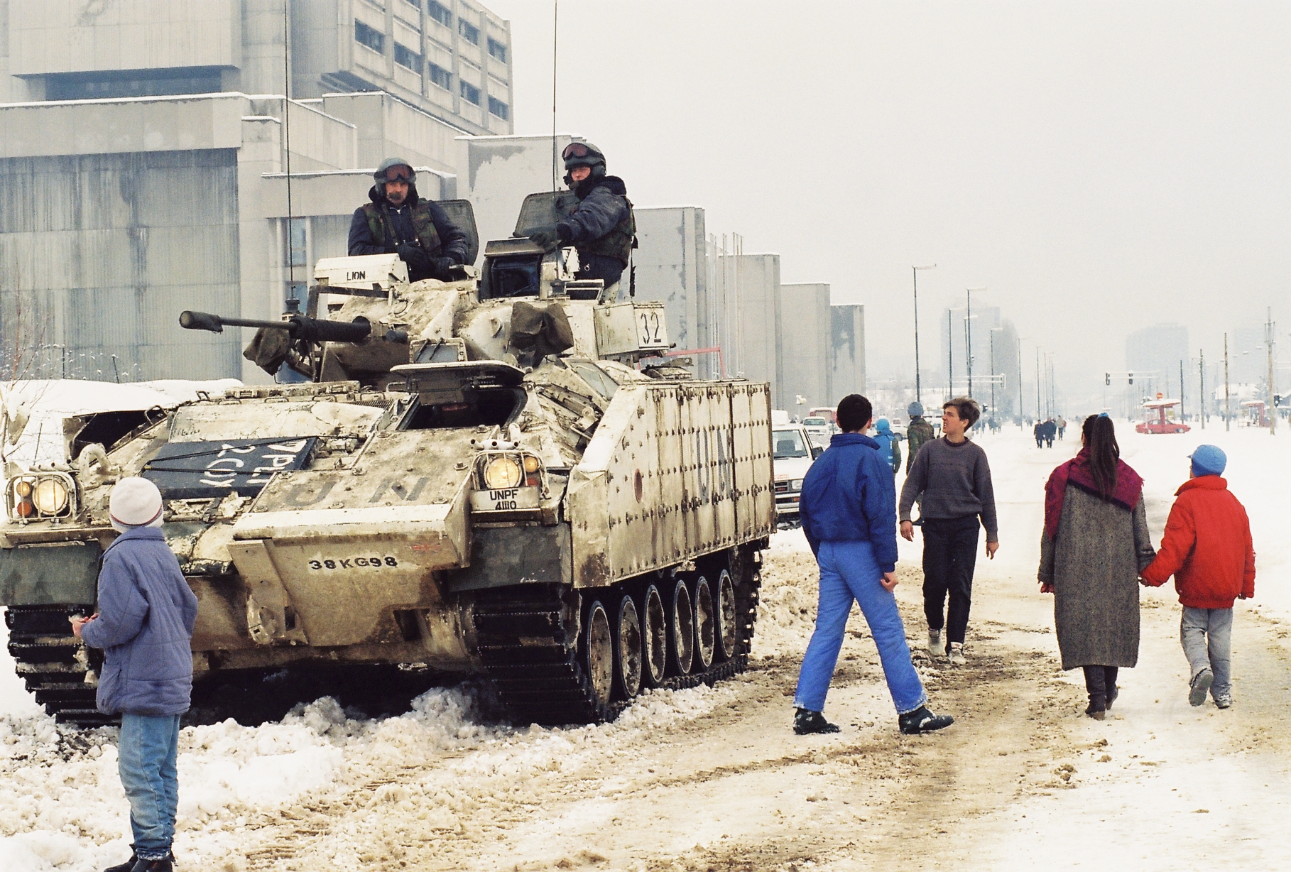 An UNPROFOR tank beside the Sarajevo TV station [Courtesy of Kevin Weaver]