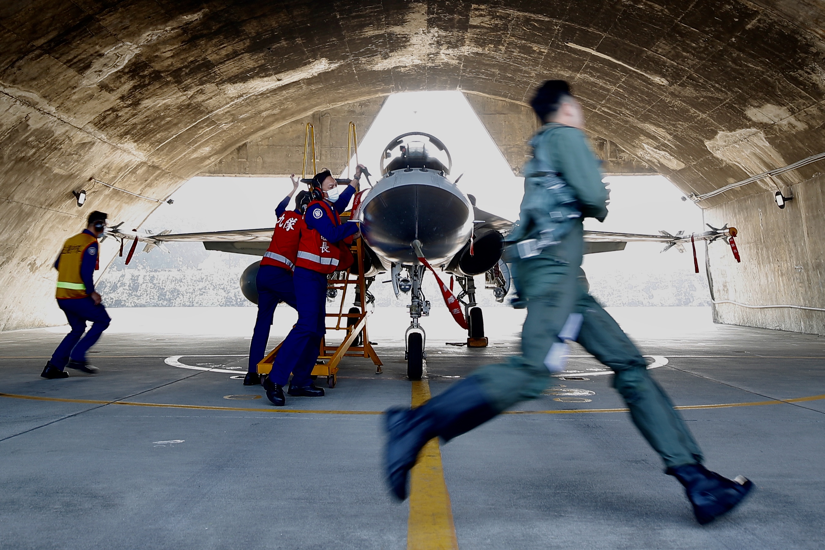 Taiwan is stepping up its preparedness as it faces an escalating number of incursions into its airspace by Chinese aircraft [Ritchie B Tongo/EPA]