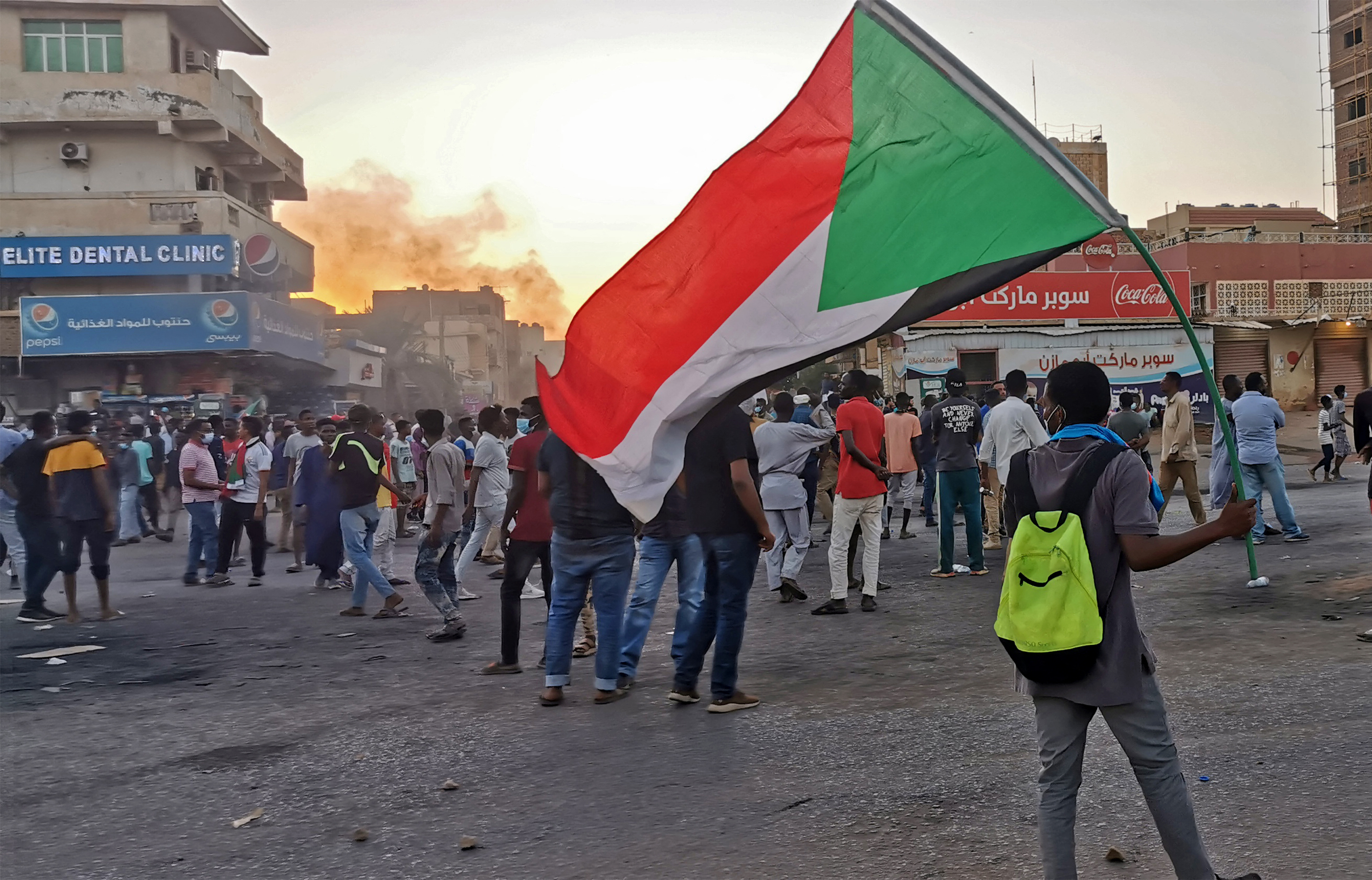 Sudanese anti-coup protesters gather amid ongoing protests against last month&#39;s widely condemned military takeover, in the capital Khartoum on November 17, 2021 [AFP]