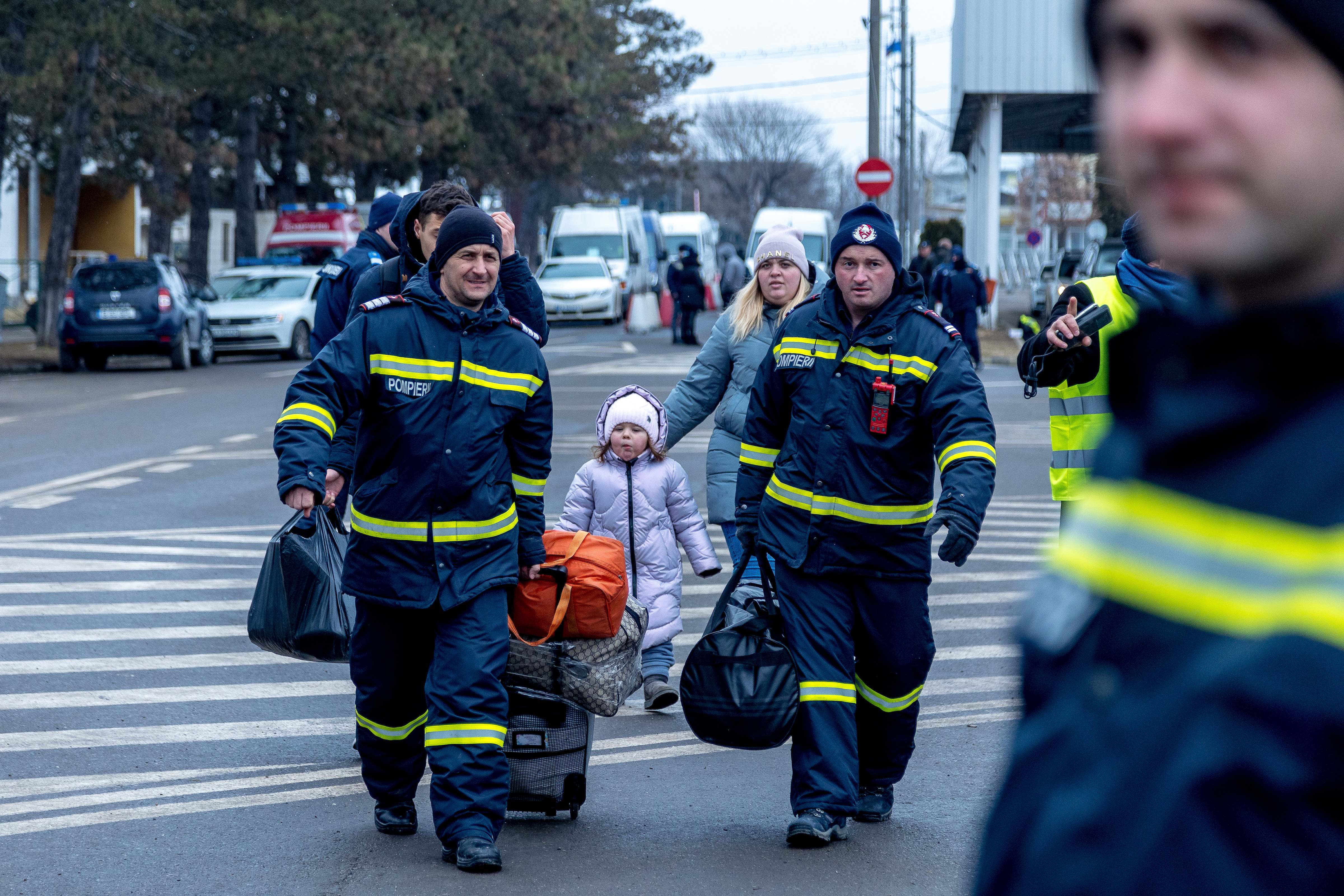 Ukrainian refugees arrive in Romania