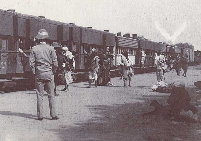 train station colonial india