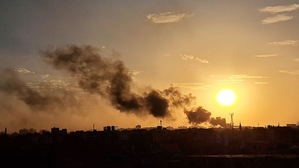 Smoke rises amid clashes between the Sudanese armed forces and the paramilitary Rapid Support Forces in Khartoum