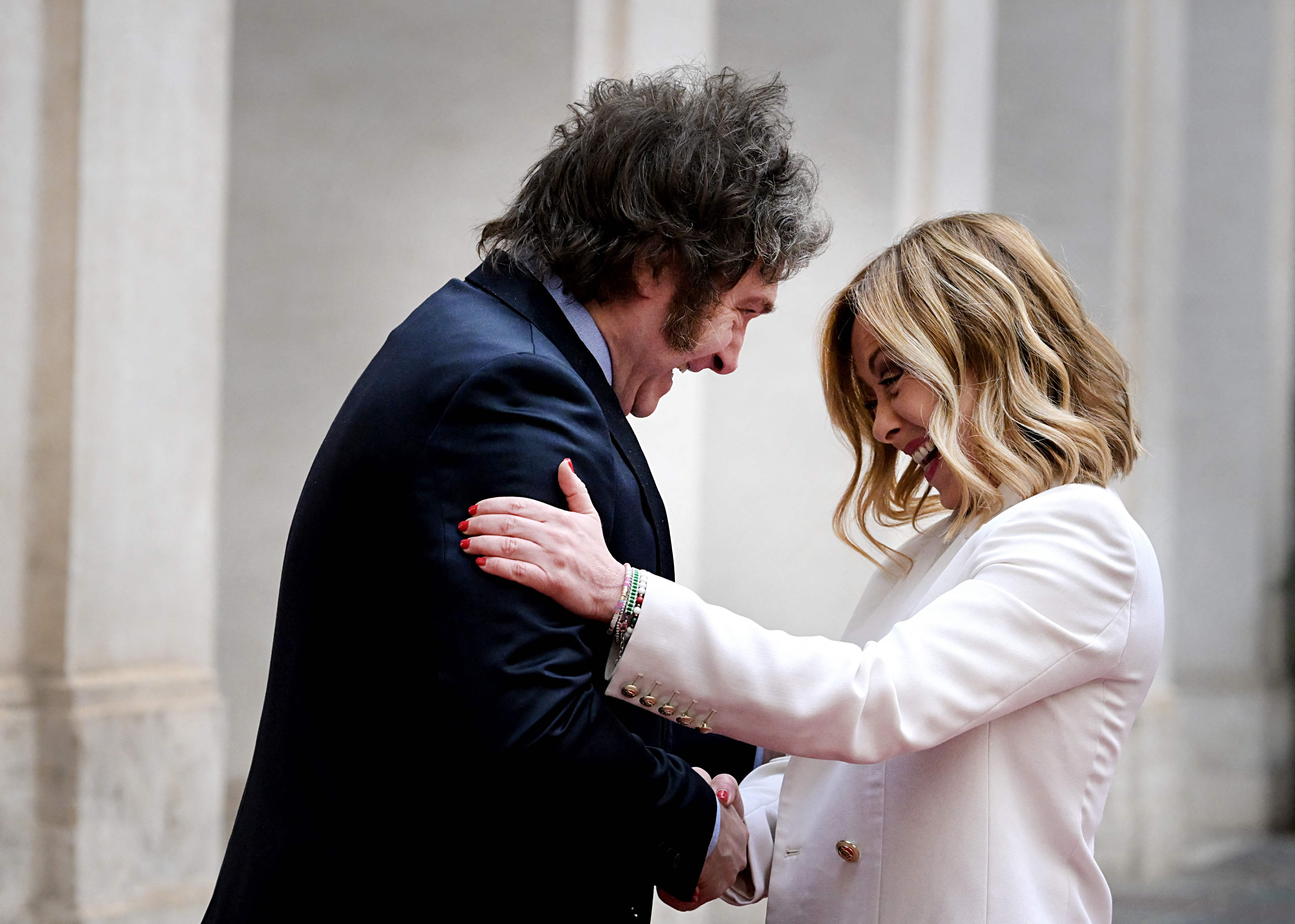 Italy&#039;s Prime Minister, Giorgia Meloni welcomes Argentina&#039;s President Javier Milei at Palazzo Chigi prior to their meeting, on February 12, 2024 in Rome, Italy [Tiziana Fabi/AFP]