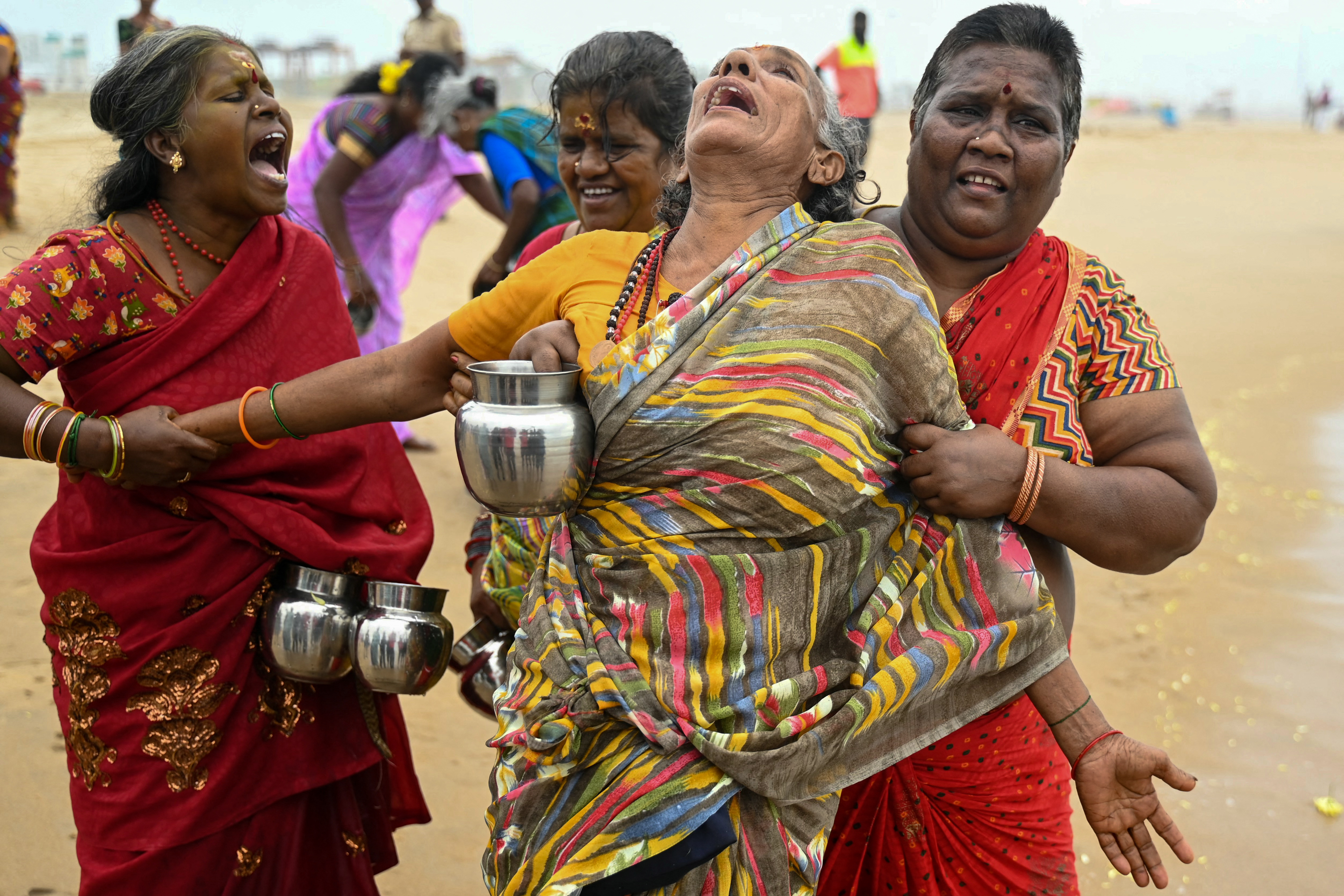 Tearful Asia mourns 220,000 tsunami victims on 20th anniversary