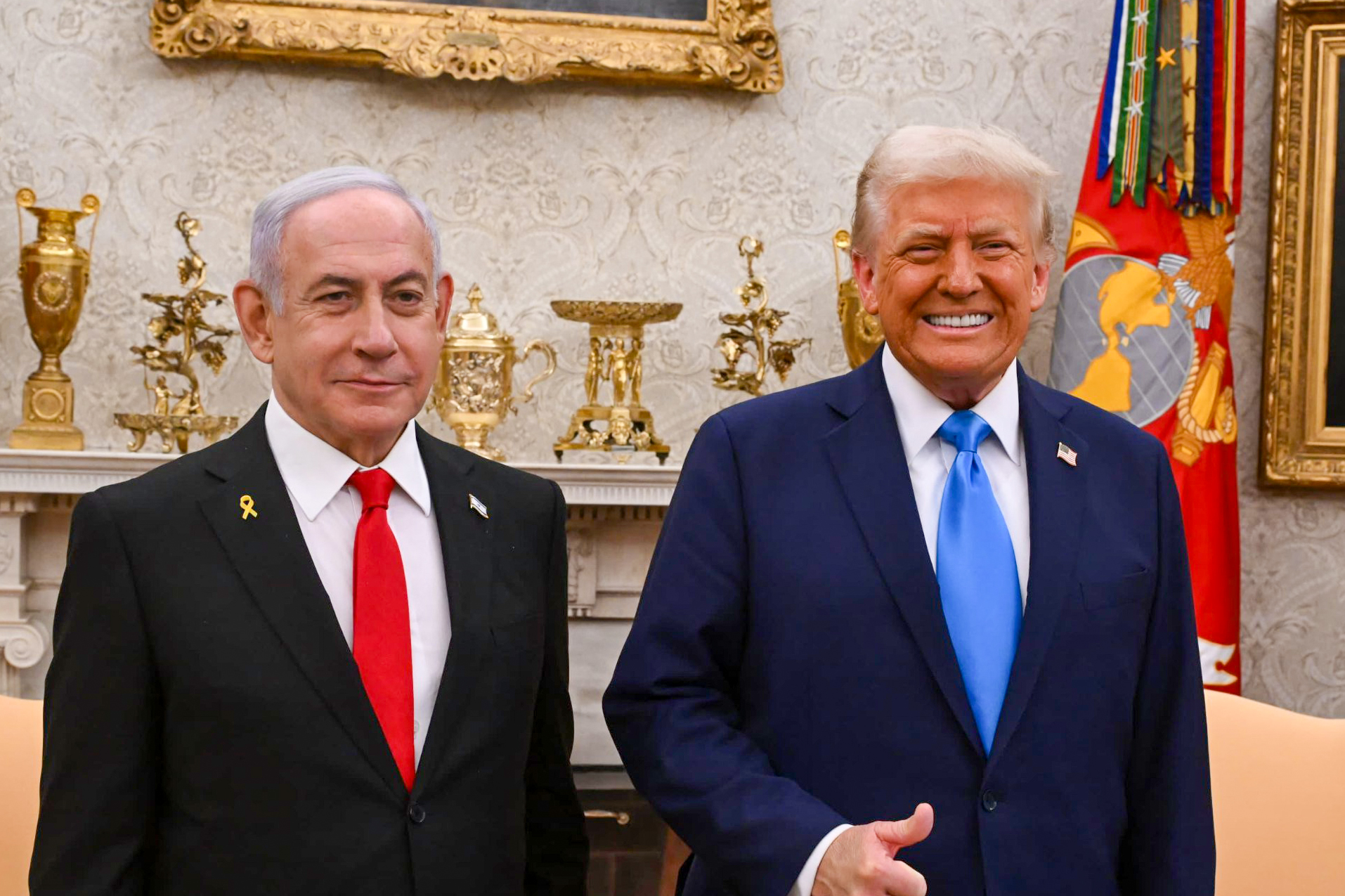 WASHINGTON, UNITED STATES - FEBRUARY 04: (----EDITORIAL USE ONLY – MANDATORY CREDIT - 'AVI OHAYON / GPO / HANDOUT' - NO MARKETING NO ADVERTISING CAMPAIGNS - DISTRIBUTED AS A SERVICE TO CLIENTS----) United States President Donald Trump (R) hosts Israeli Prime Minister Benjamin Netanyahu (L) in the White House in Washington DC., United States on February 04, 2025. ( Avi Ohayon (GPO) /Handout - Anadolu Agency )