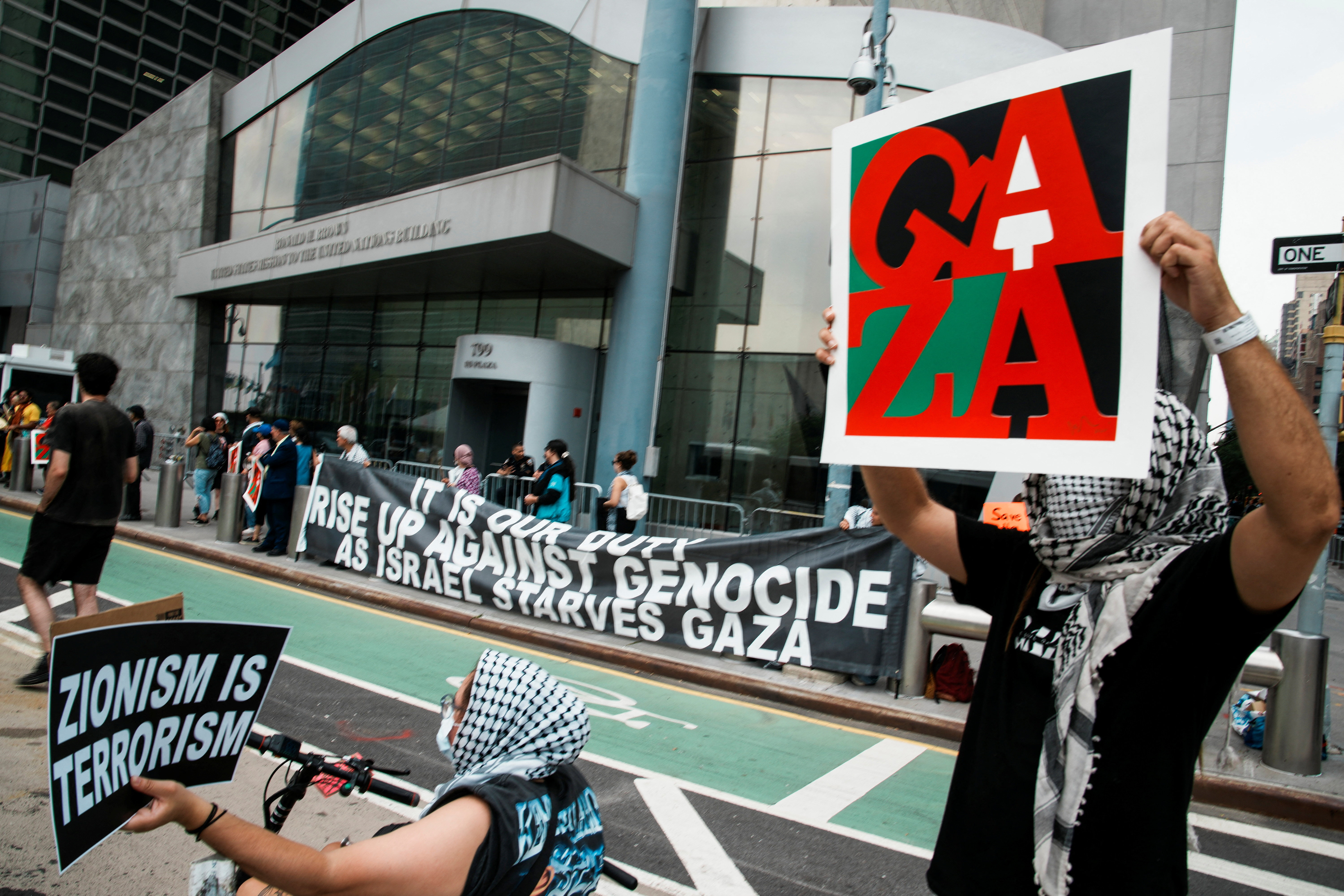 A protest for Gaza outside the US mission to the UN in New York