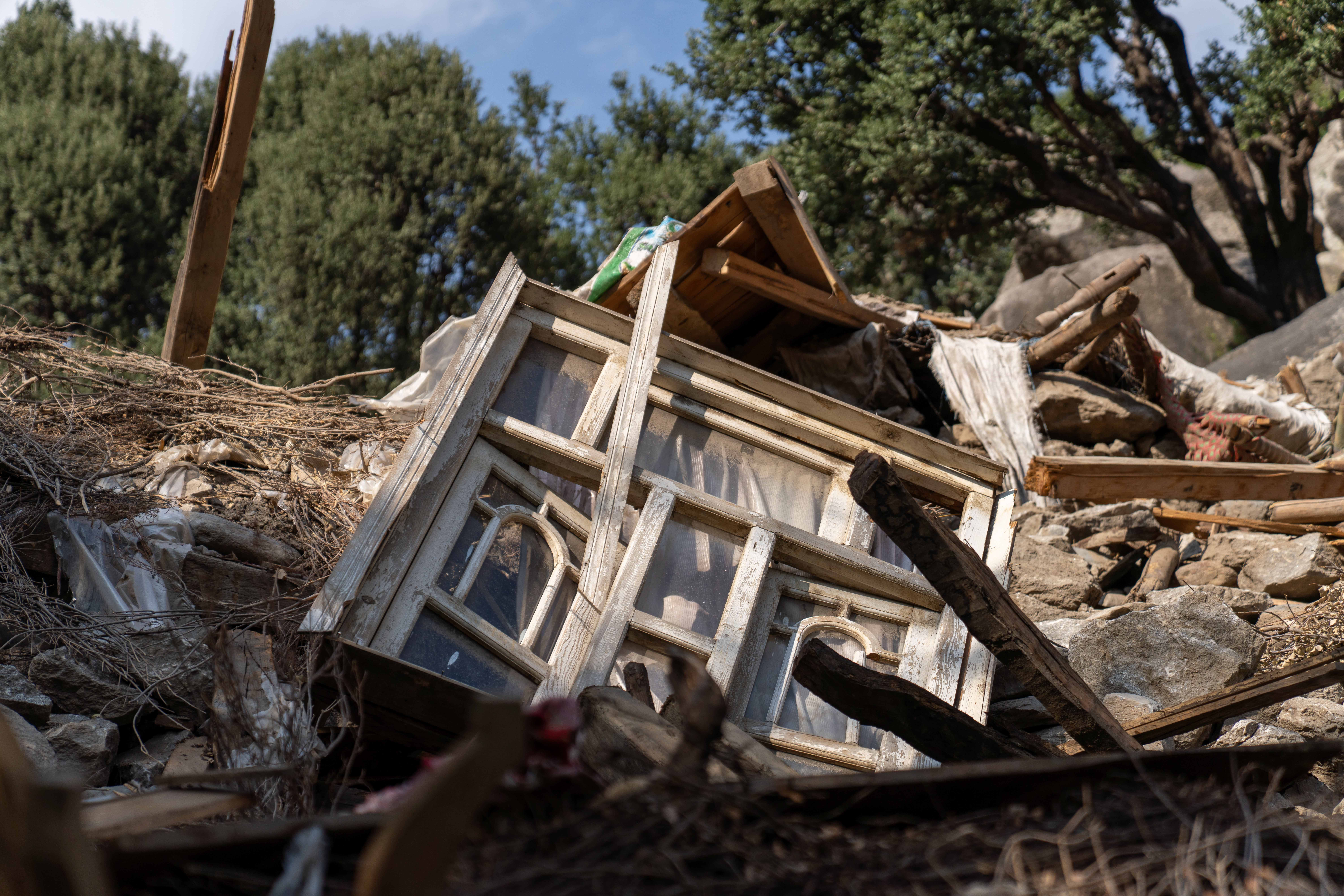 Destroyed homes in Aurak Dandila village [Sorin Furcoi/Al Jazeera]