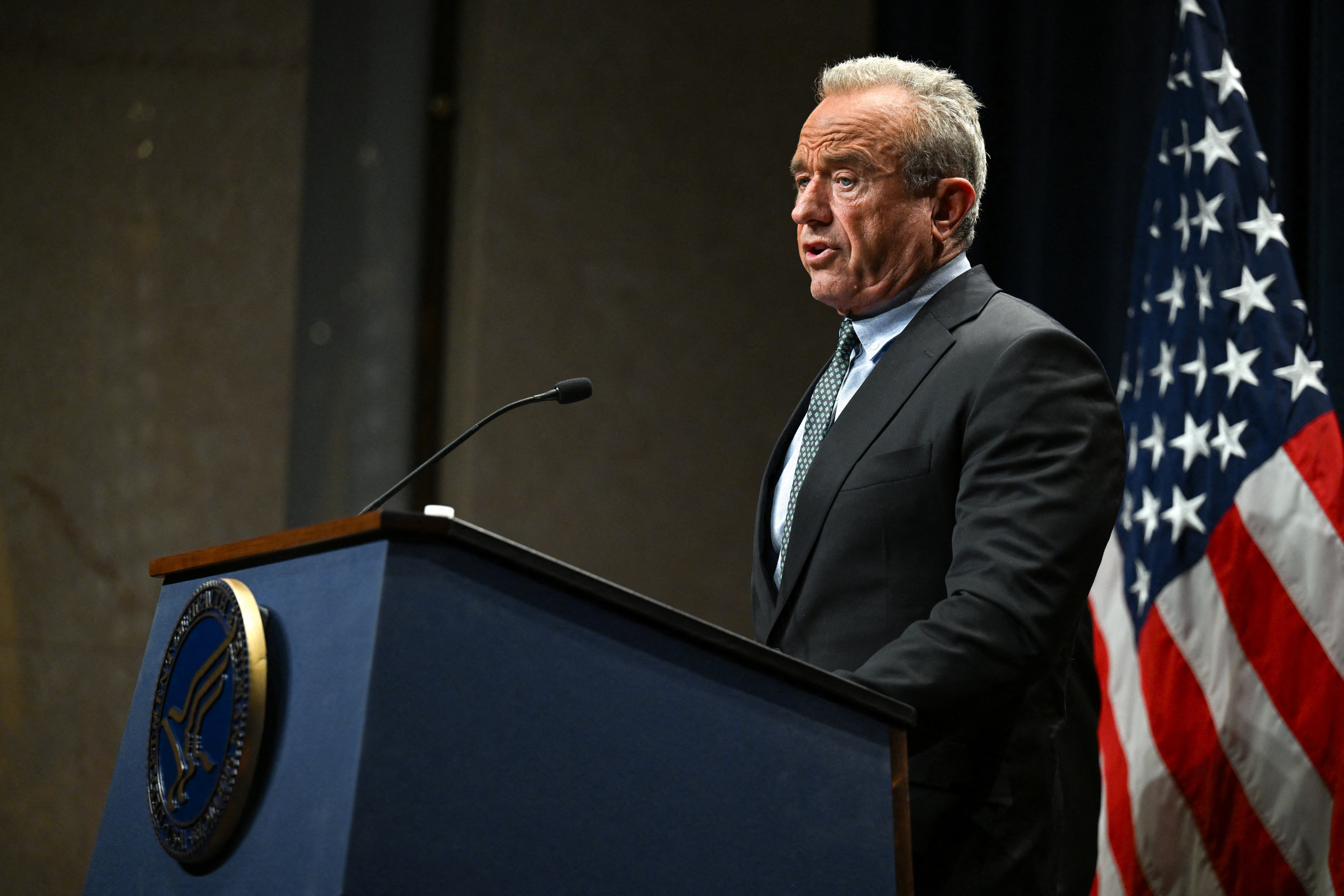 U.S. Secretary of Health and Human Services Robert F. Kennedy Jr. speaks during a press conference alongside U.S. Food and Drug Administration Commissioner Marty Makary, and Centers for Medicare & Medicaid Services Administrator Mehmet Oz, discussing administration plans to lower drug costs, at the Department of Health and Human Services in Washington, D.C., U.S., October 29, 2025. REUTERS/Annabelle Gordon