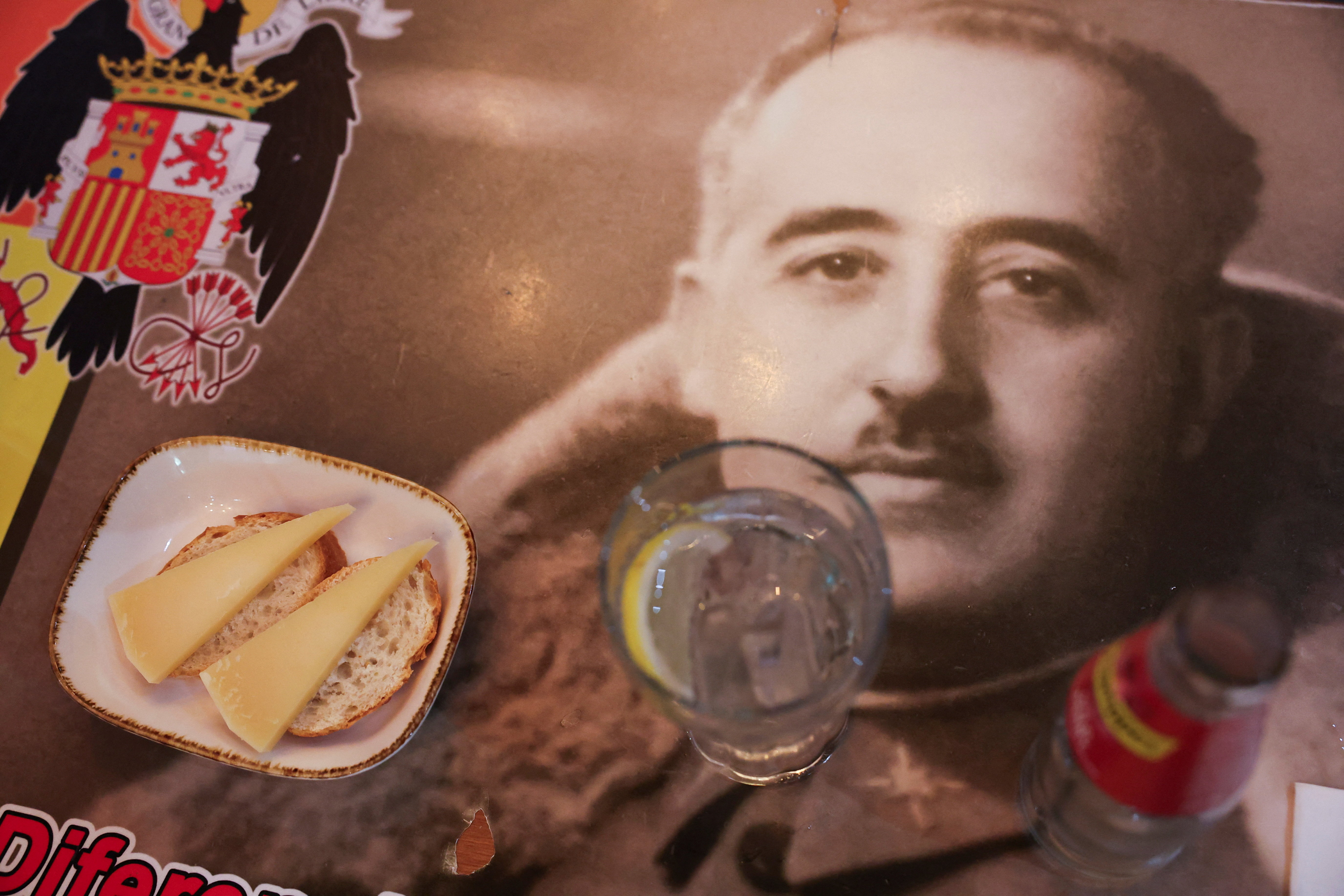 An image of late Spanish dictator Francisco Franco decorates a table of the tapas restaurant 'Una Grande Libre', in Madrid, Spain, November 10, 2025. November 20, 2025 marks the 50th anniversary of Francisco Franco’s death. In Spain, the public display, distribution, or use of dictator Franco symbols and propaganda is not punishable by law unless it humiliates the victims or there's a glorification of the dictatorship. REUTERS/Violeta Santos Moura