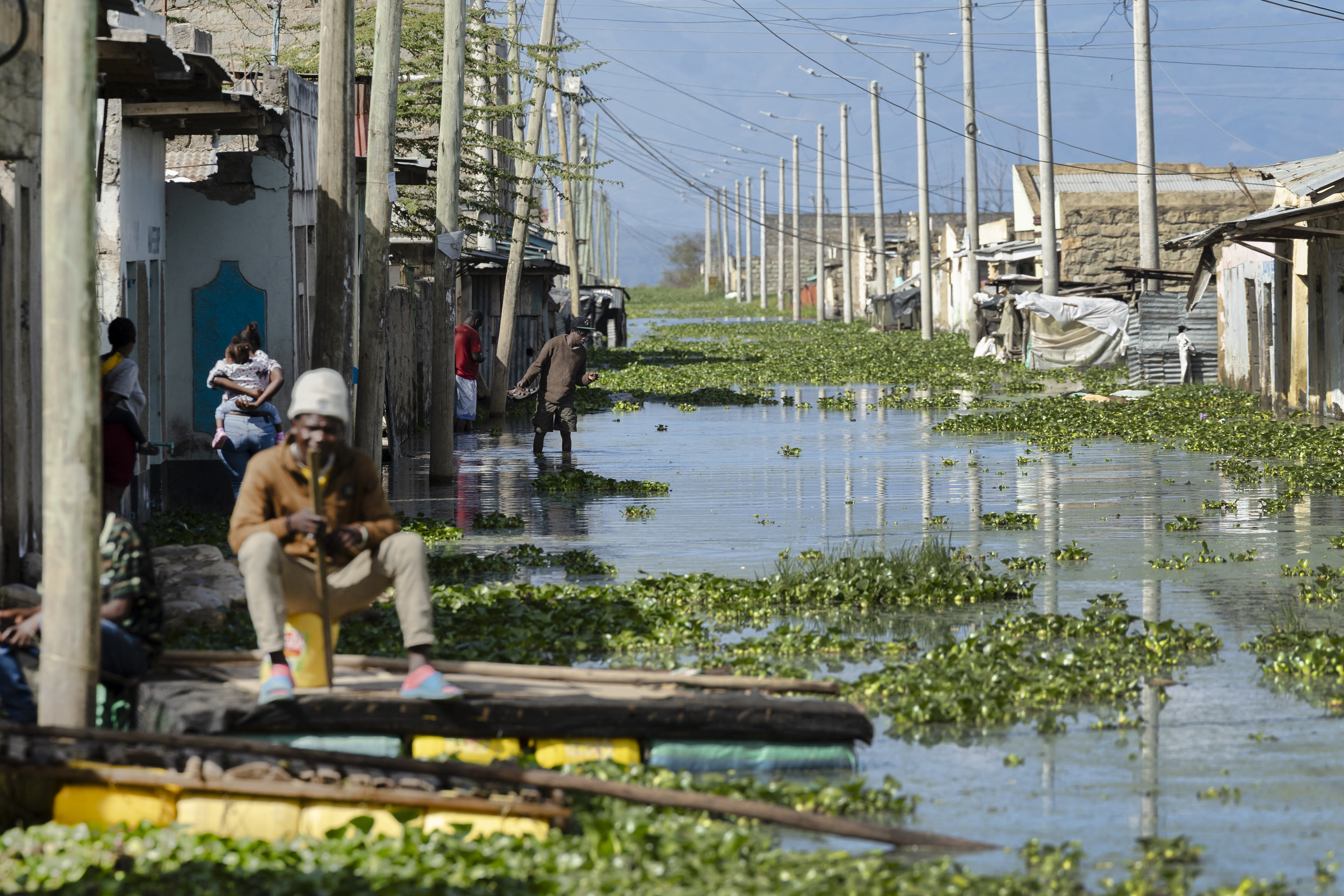 Kenyan lake floods displace thousands, leaving homes and schools ruined