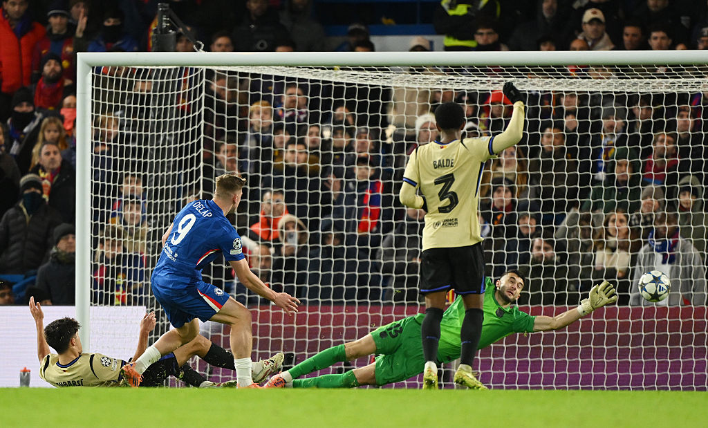 Liam Delap of Chelsea scores his team's third goal