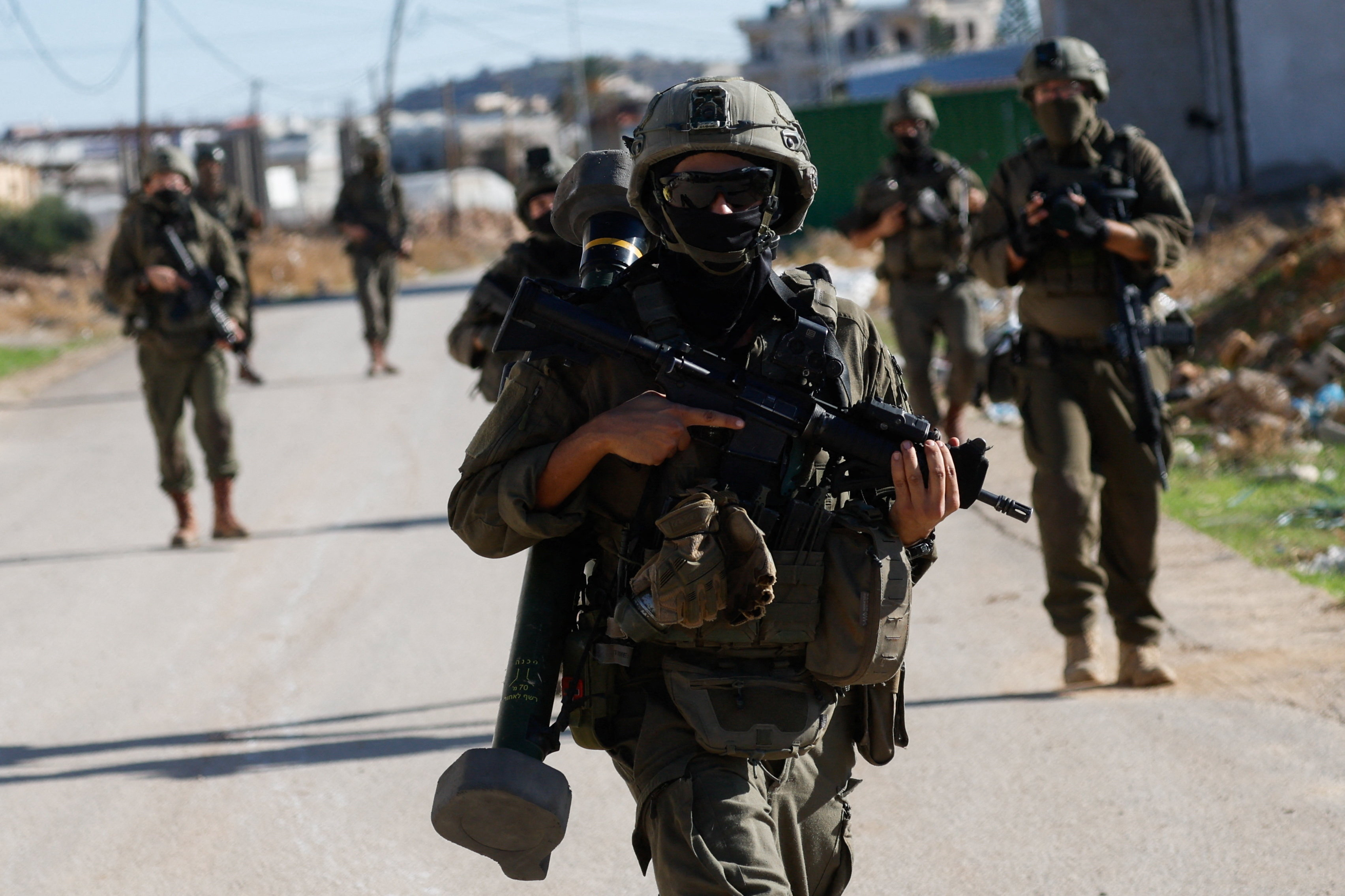 Israeli soldiers take part in an operation in Tubas, in the Israeli-occupied West Bank, November 26, 2025. REUTERS/Mohamad Torokman