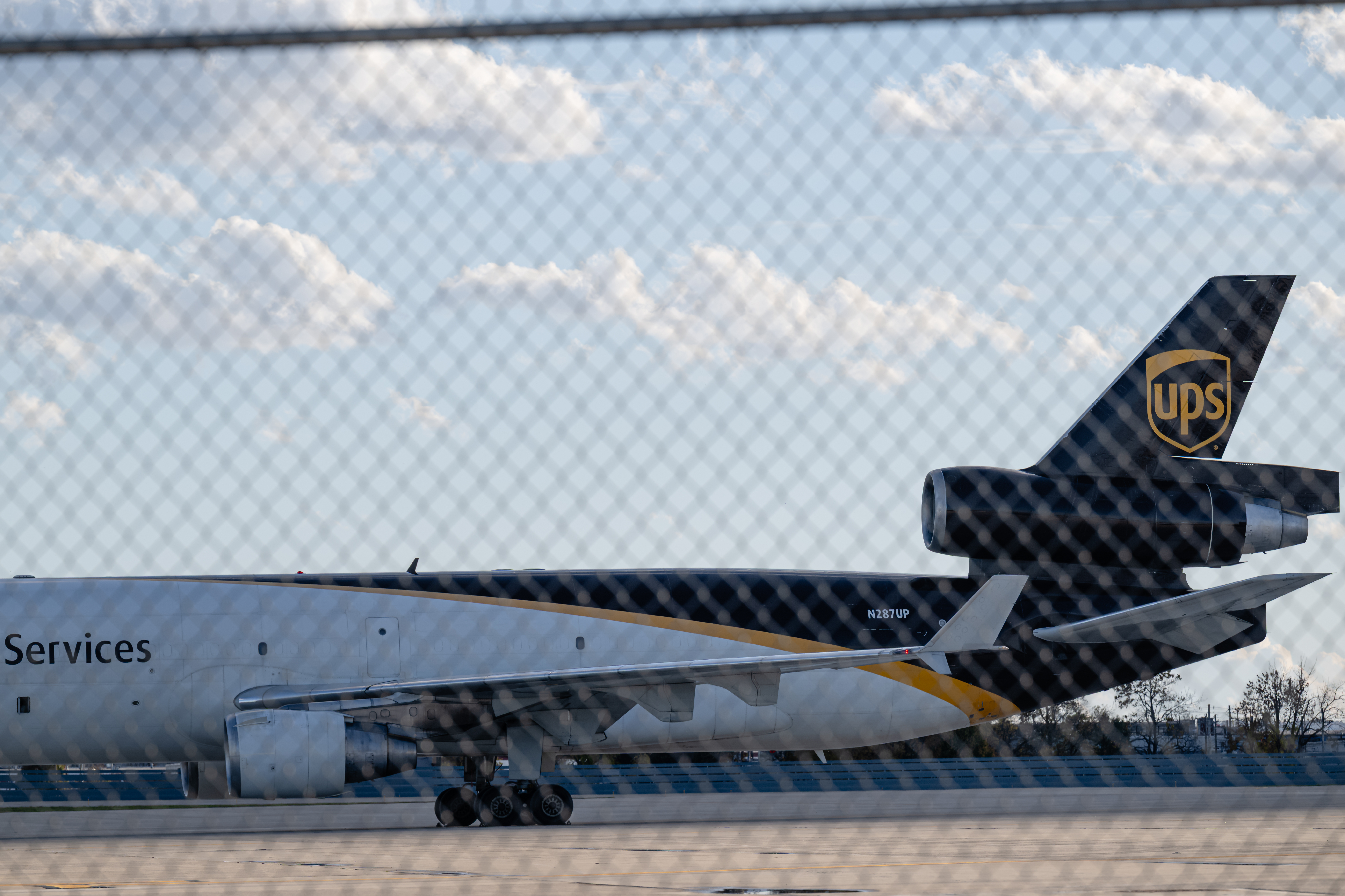 UPS