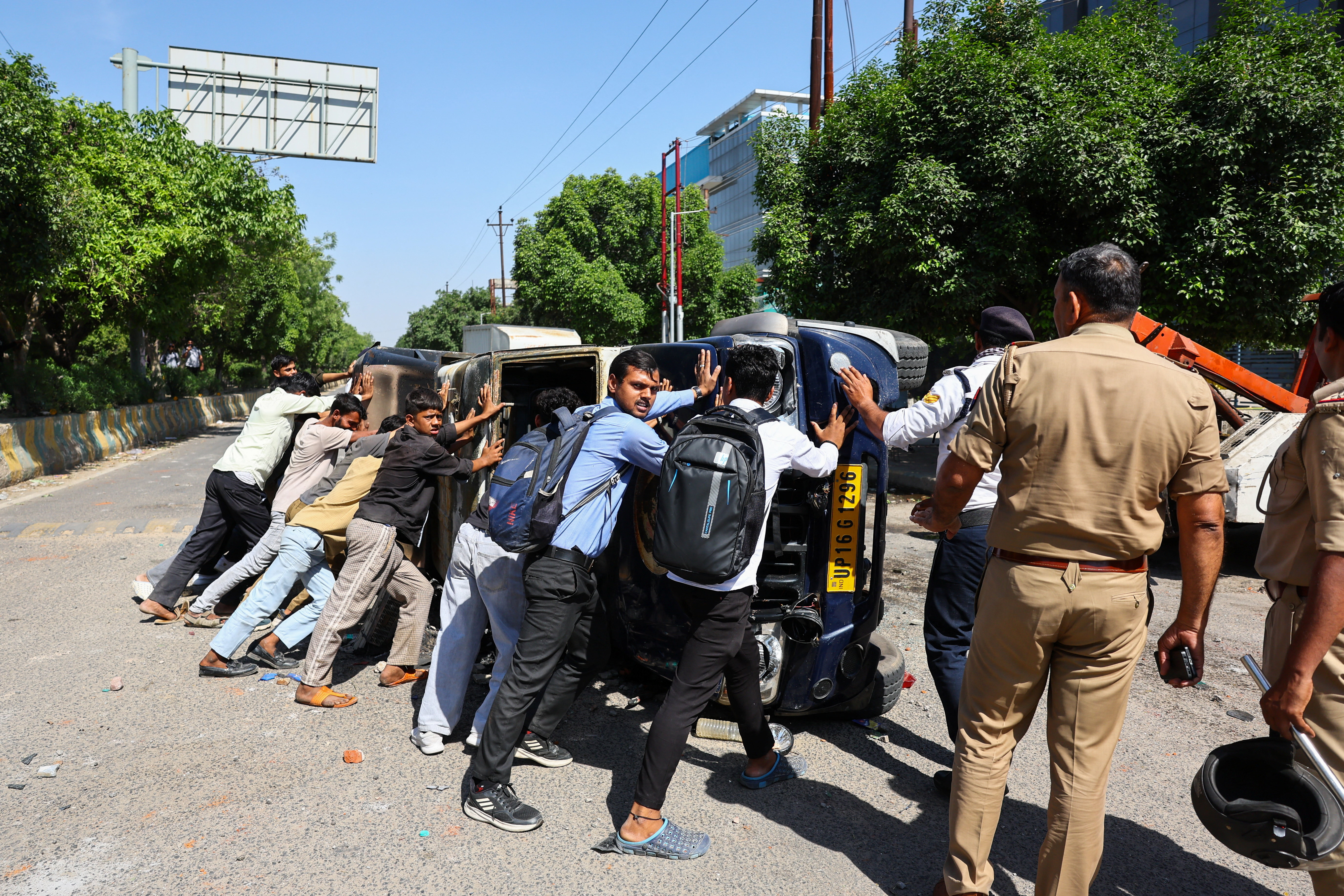 India workers protest