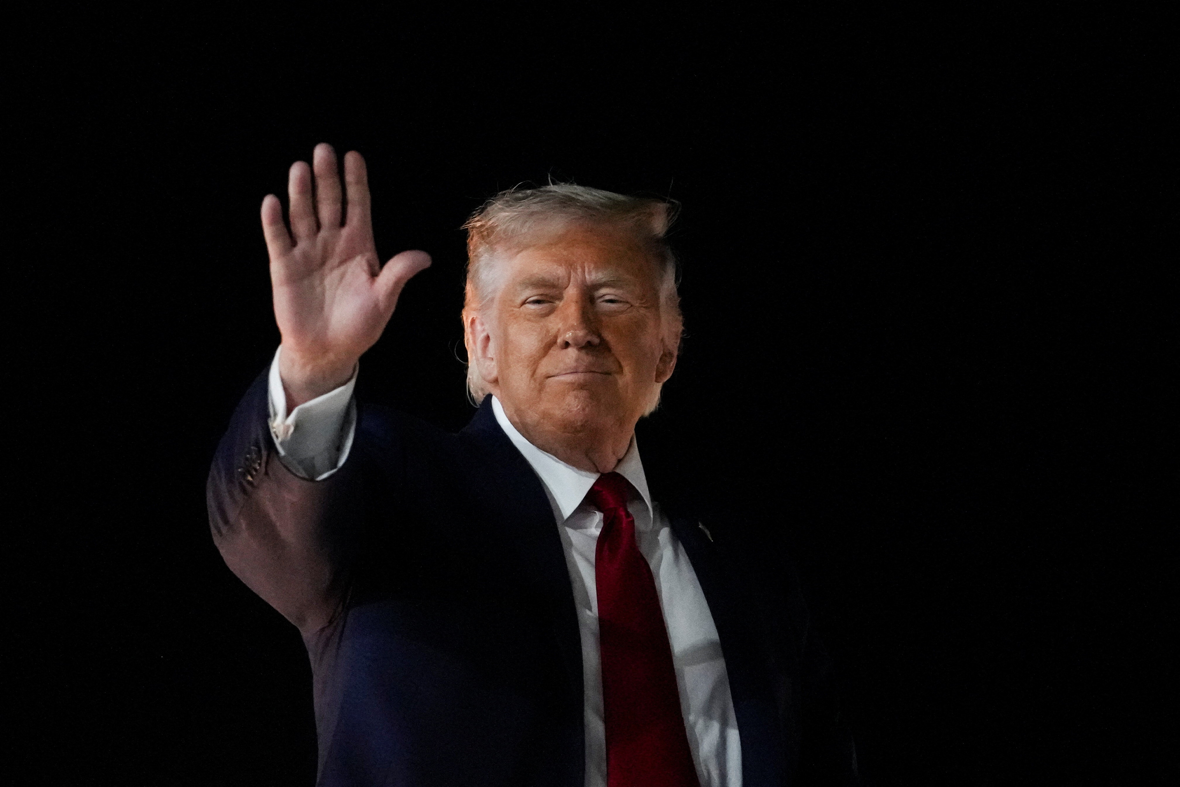 DONALD TRUMP