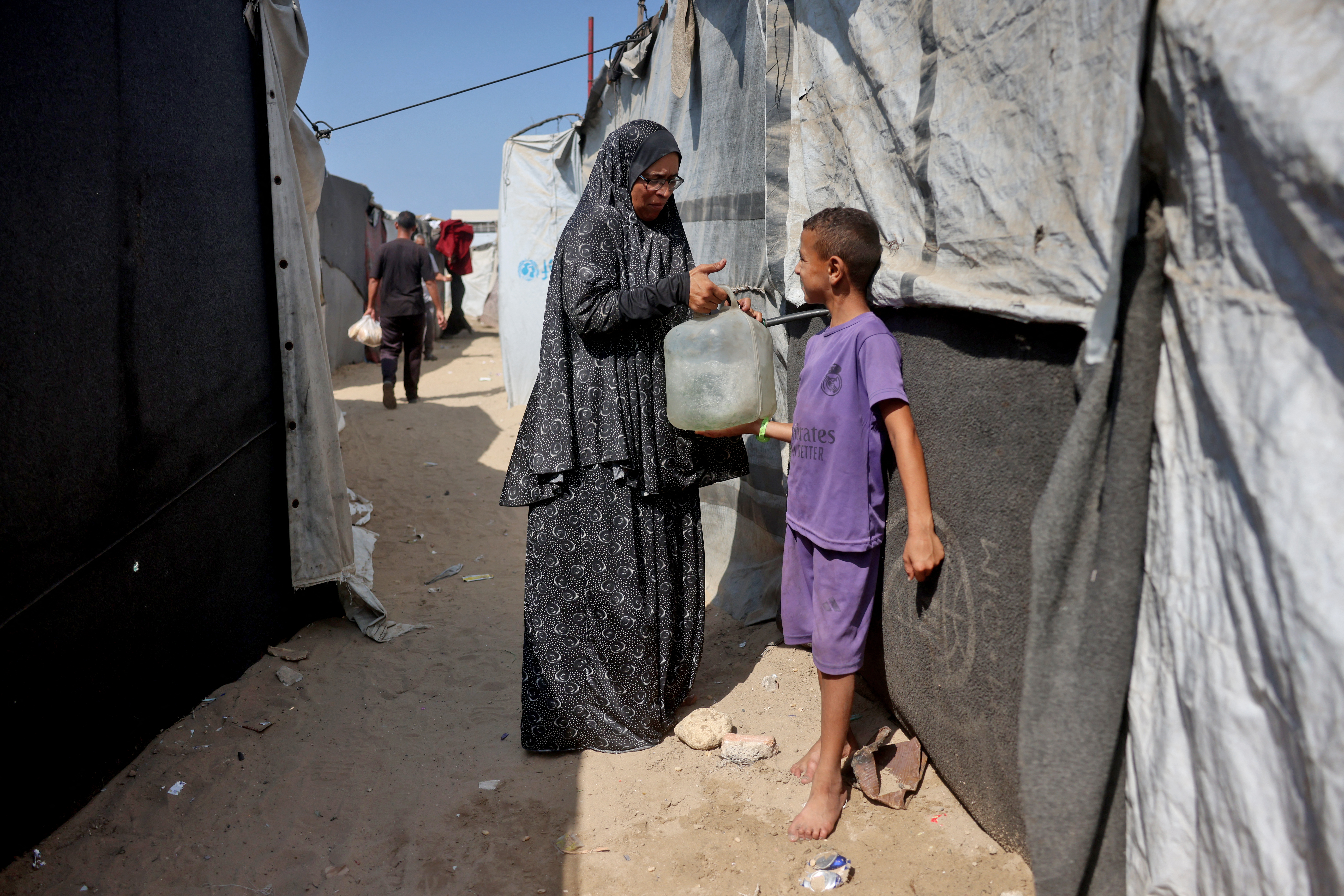 Gaza mothers endure endless lines as famine fears persist