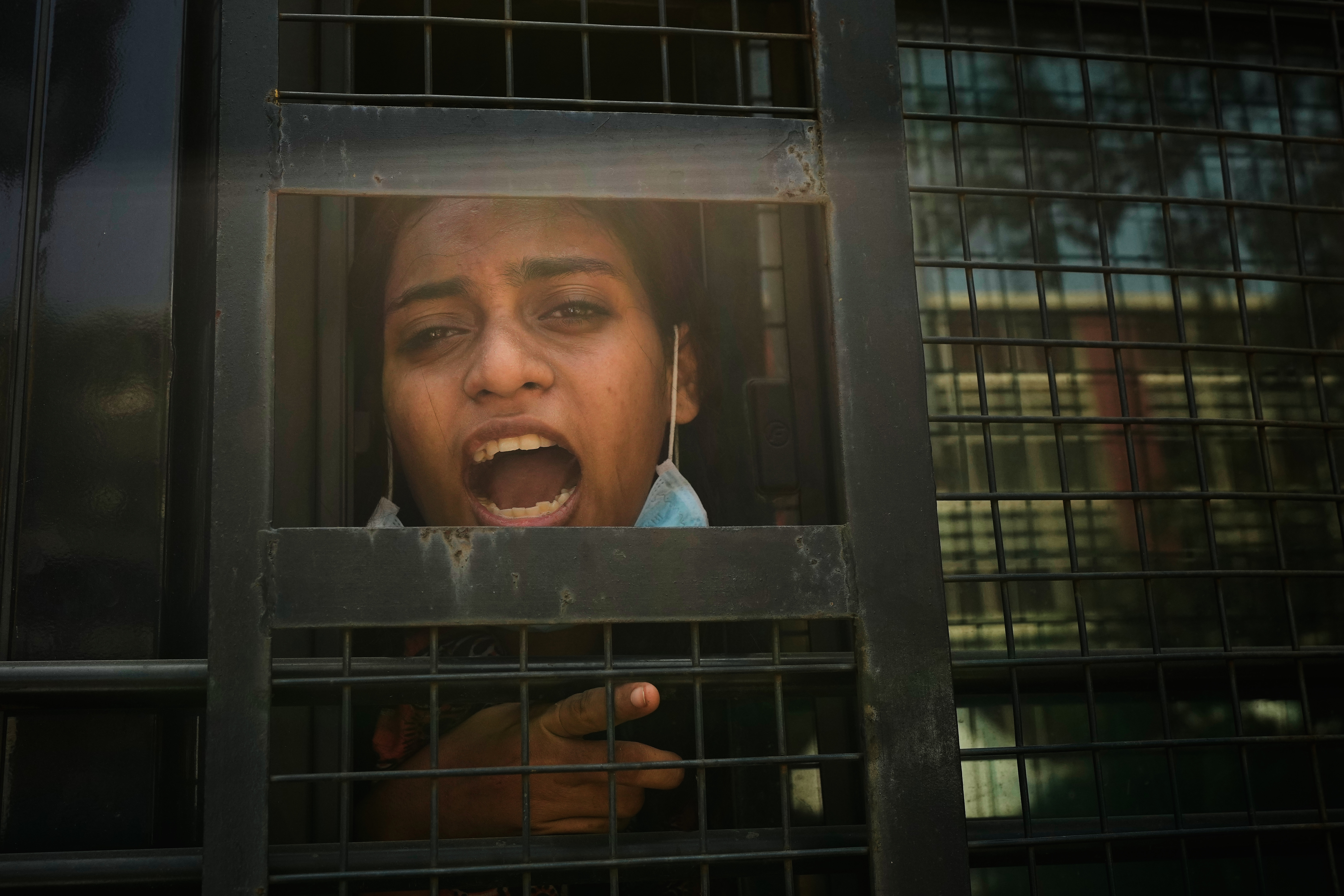 Thousands detained as New Delhi cracks down on youth protest
