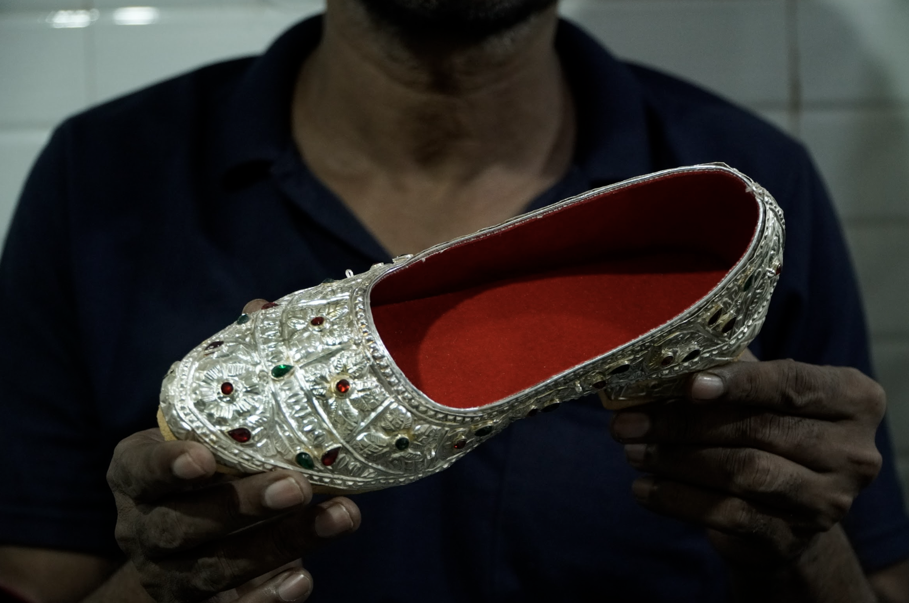 A nagra made by Azhar Hussain in Lucknow [Aatif Ammad/Al Jazeera]