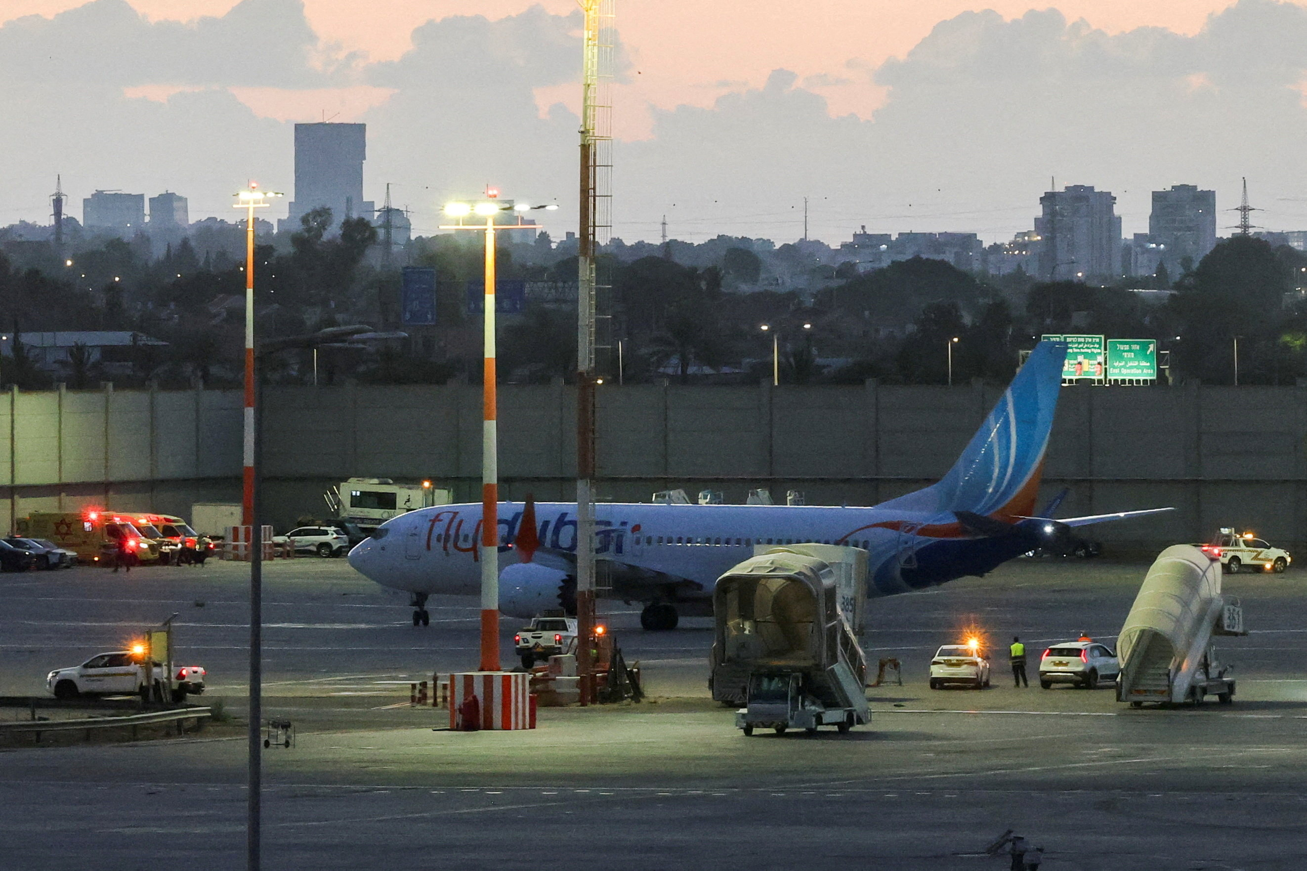 FILE PHOTO: A plane, carrying passengers who were on the FlyDubai aircraft bound for Israel from the United Arab Emirates, which was diverted to Saudi Arabia following an emergency signal, on the tarmac as it arrives at the Ben Gurion International Airport, in Lod, near Tel Aviv, Israel, September 30, 2026. REUTERS/Ammar Awad/File Photo